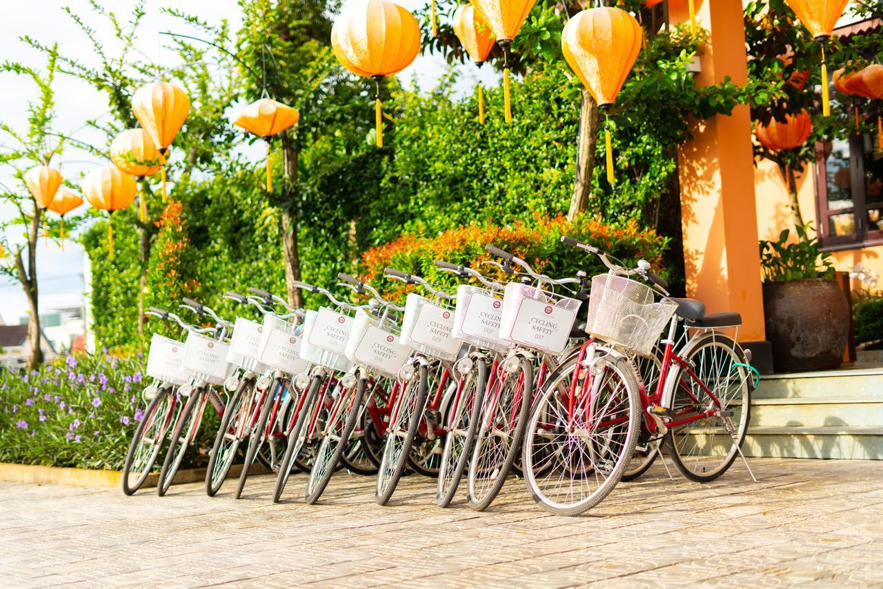 Allegro Hoi An . A Little Luxury Hotel & Spa Eksteriør bilde Bicycles for rent in Hoi An